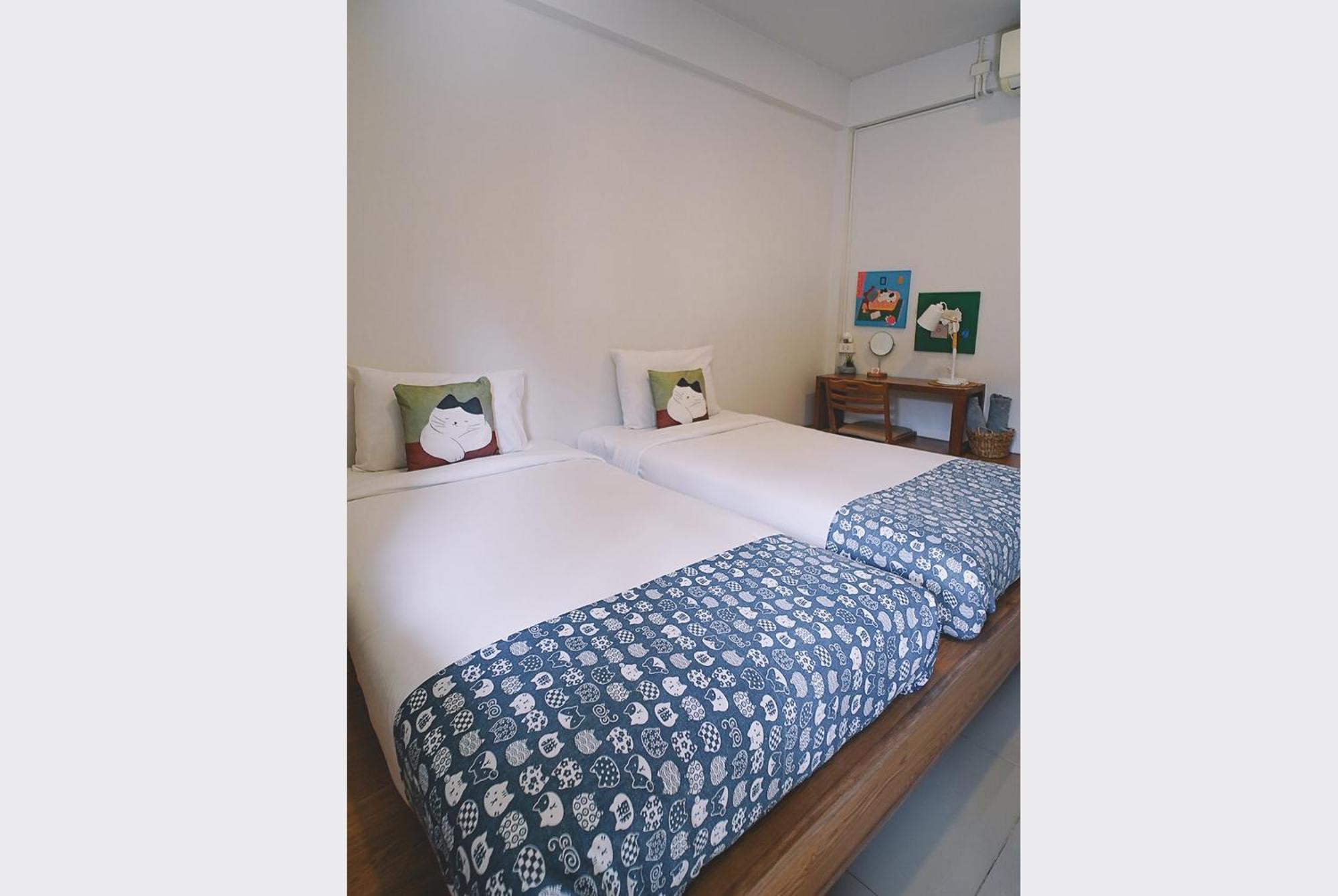 Sleepy House Bed & Breakfast 3*