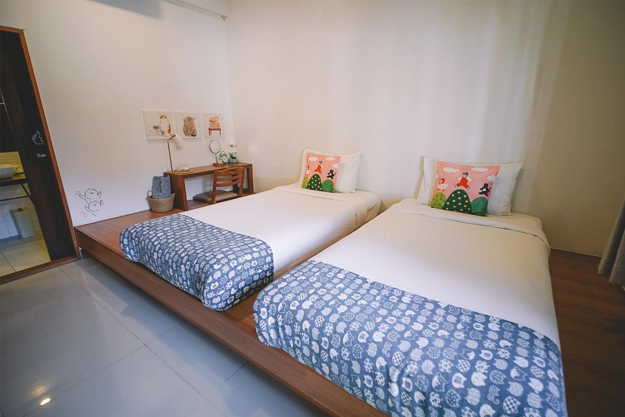 Sleepy House Bed & Breakfast 3*
