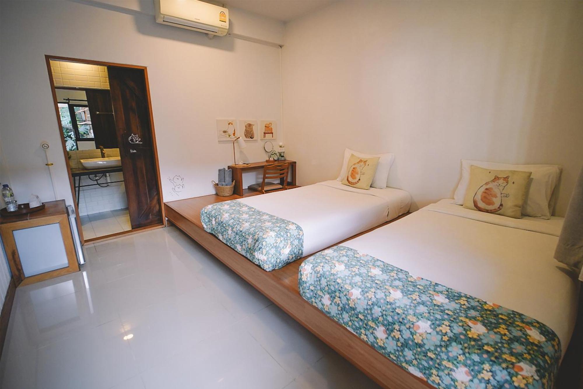 Sleepy House Bed & Breakfast